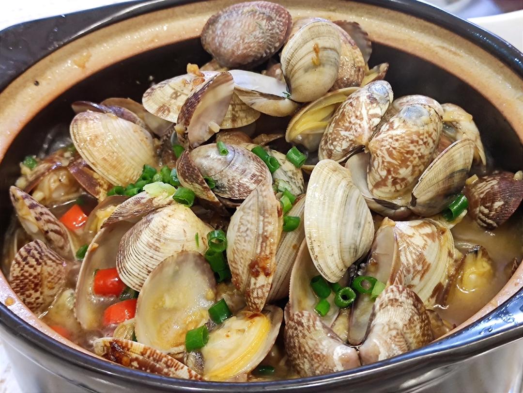 蒜蓉花甲粉丝煲