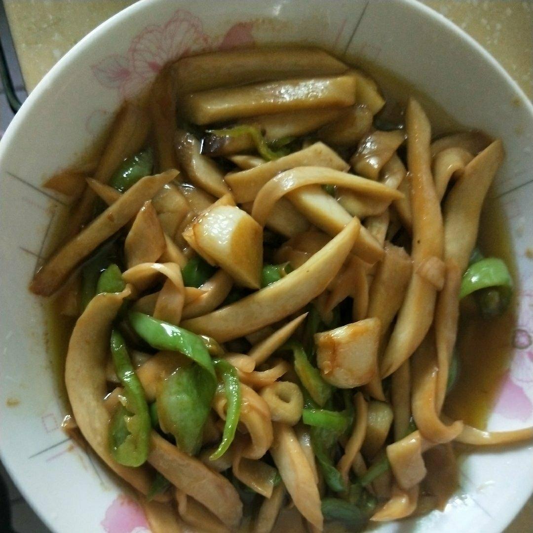 青椒素炒杏鲍菇