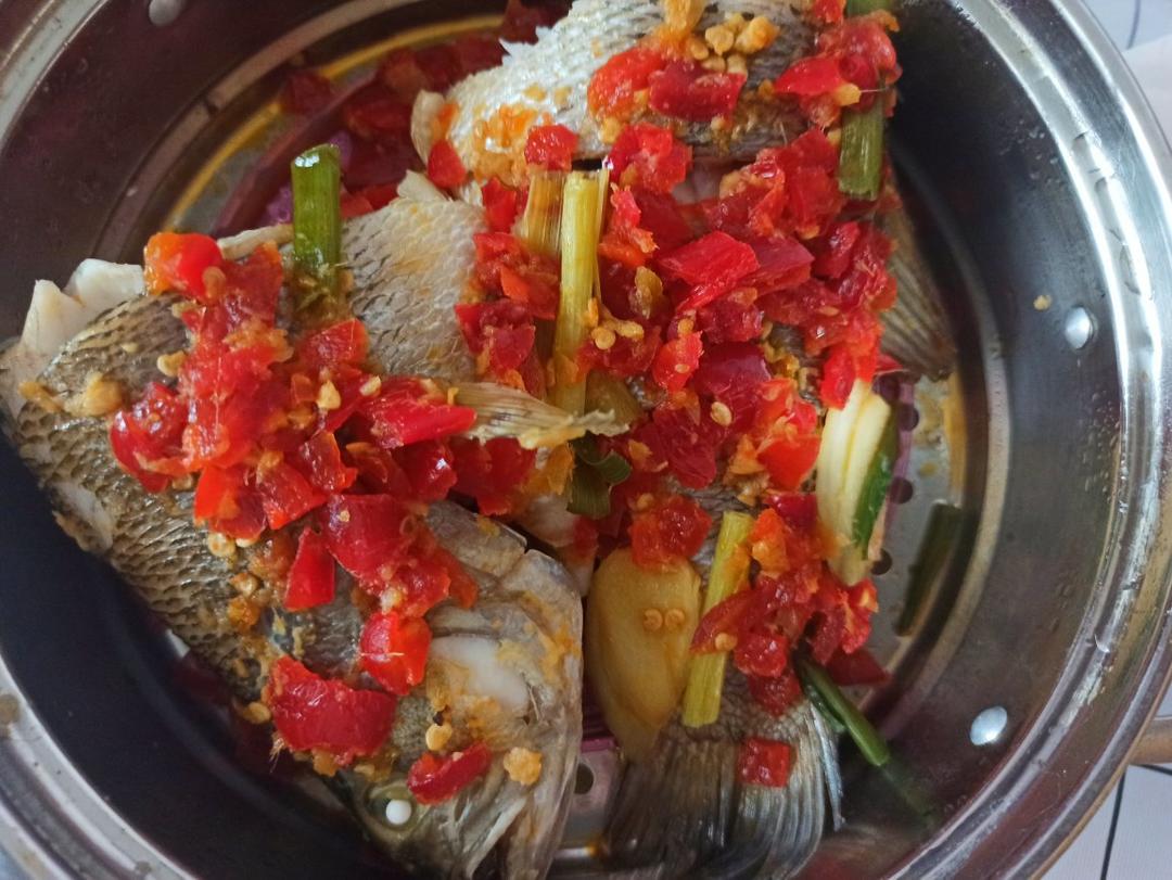 极简清蒸鱼 剁椒葱油两吃