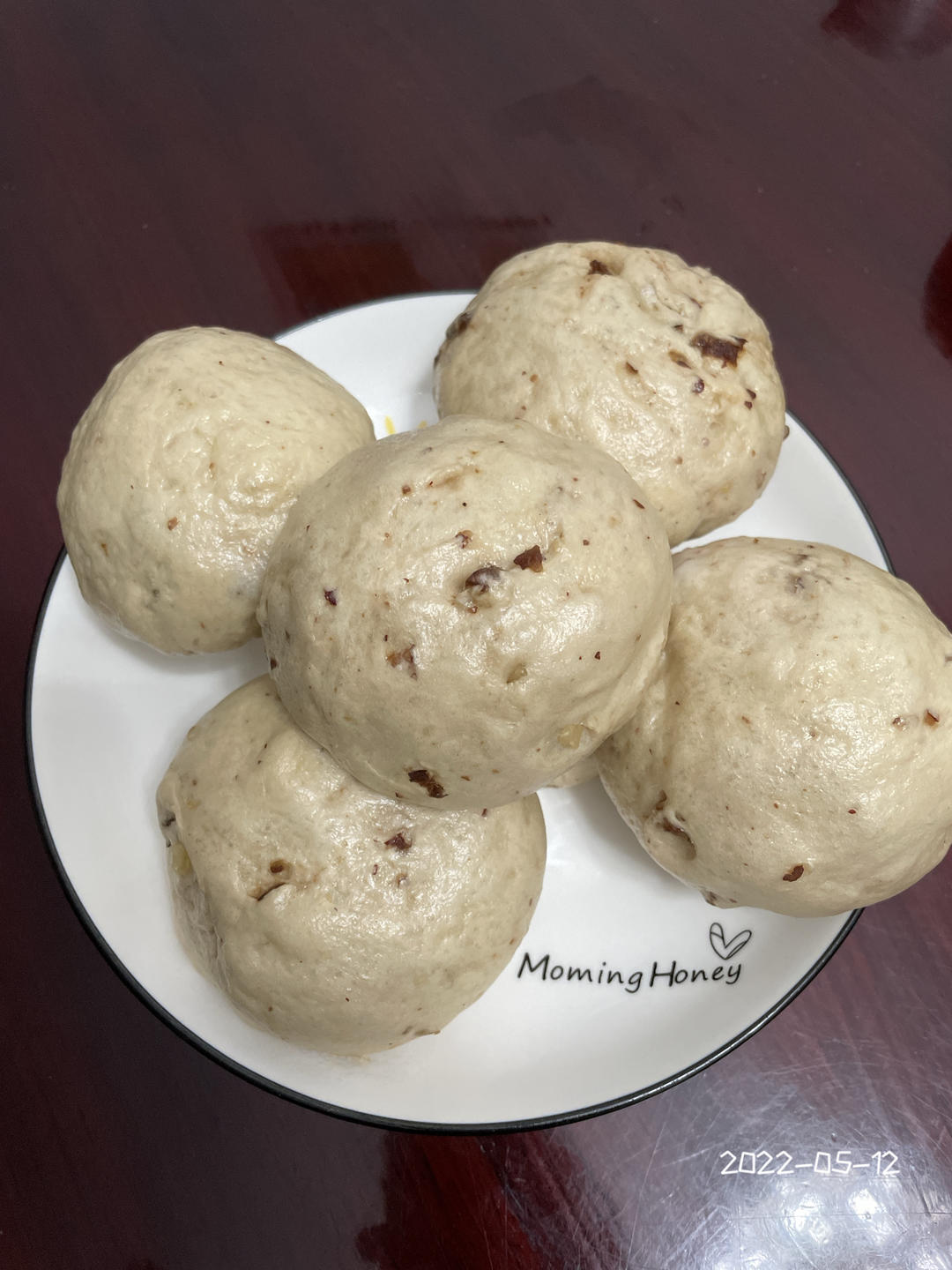 养生红糖红枣黑芝麻核桃馒头