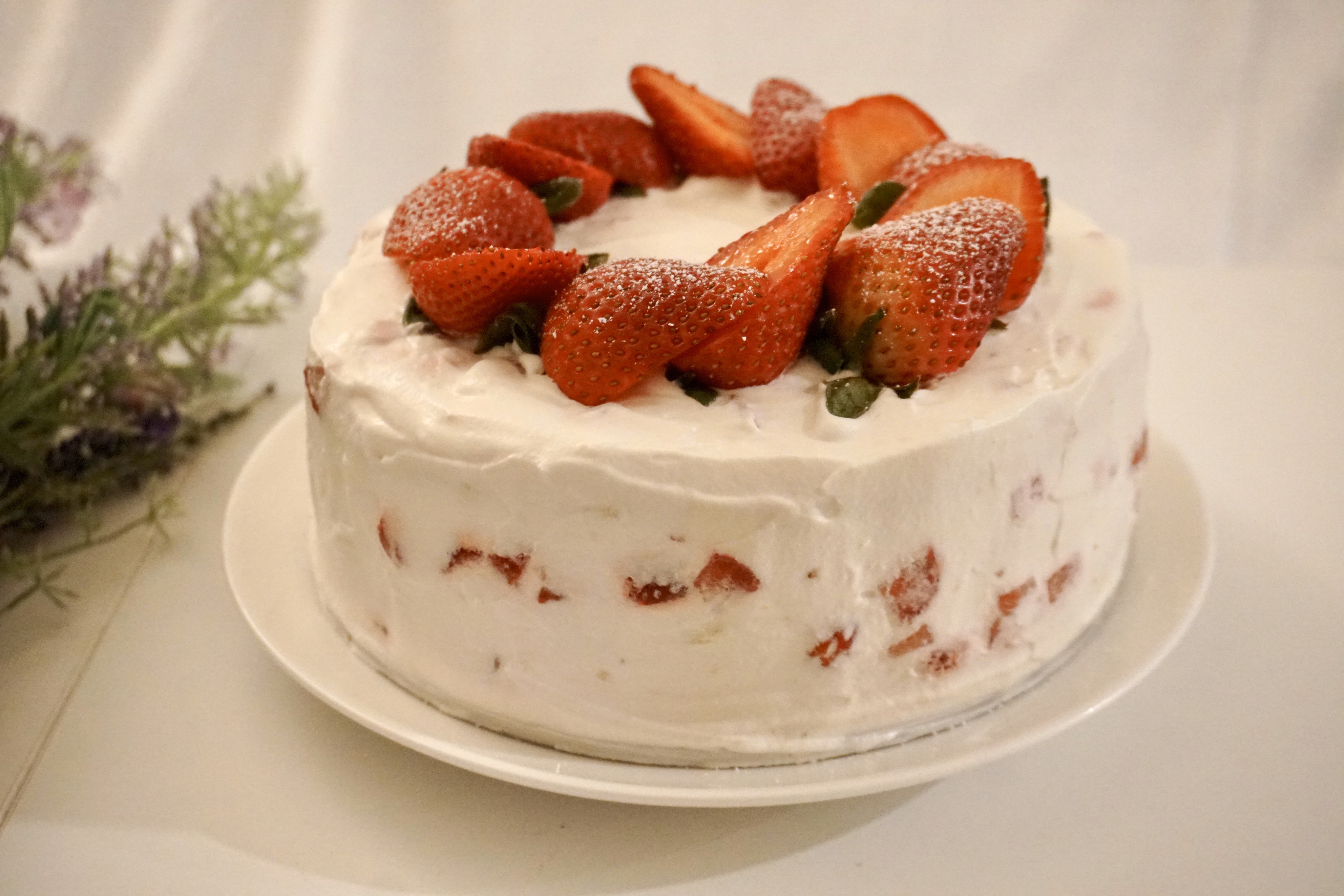 最简单好吃又美腻的草莓奶油蛋糕的做法 步骤7