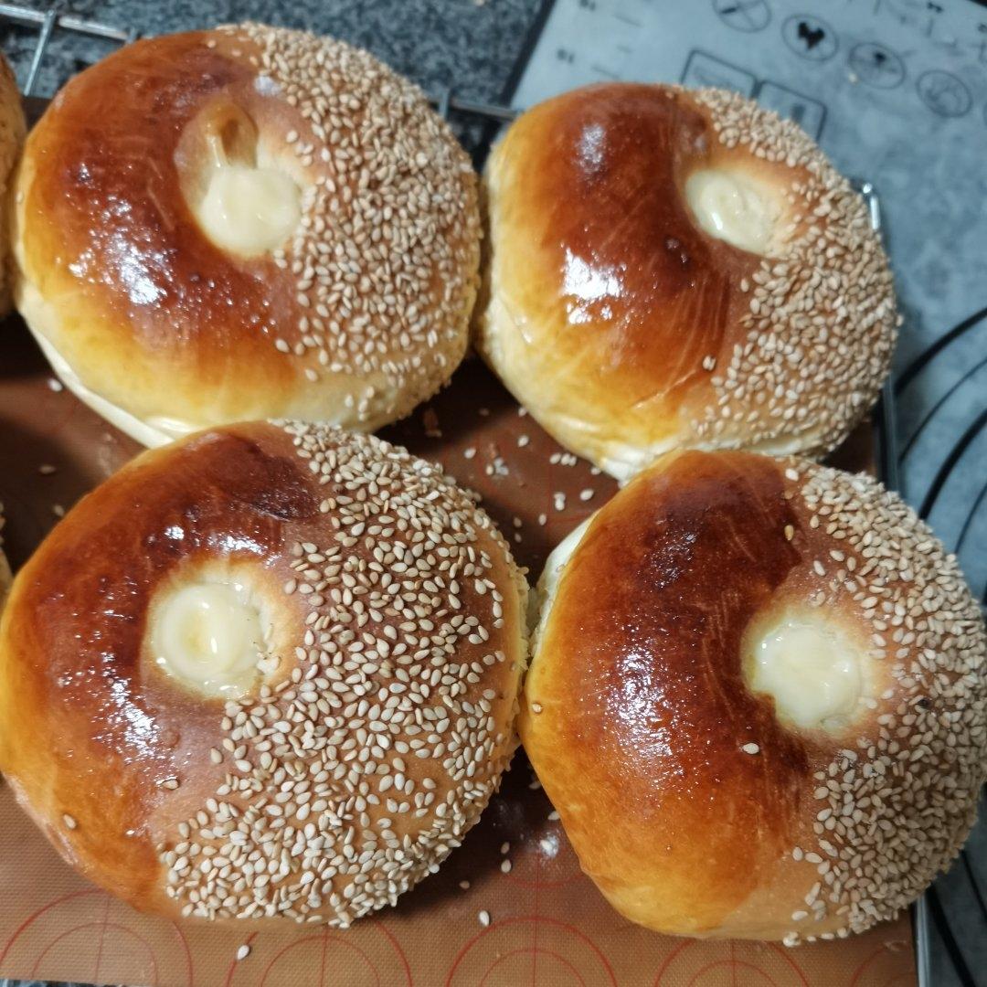 日式芝麻红豆包｜香甜柔软