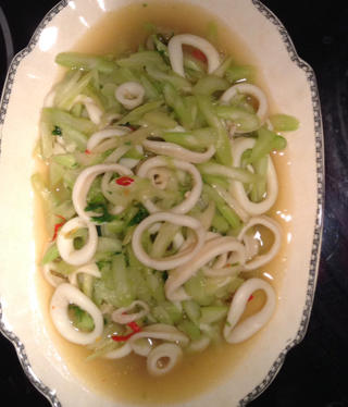 速炒芹菜鱿鱼（墨鱼）