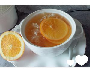 橙子炖冰糖银耳的做法 步骤1