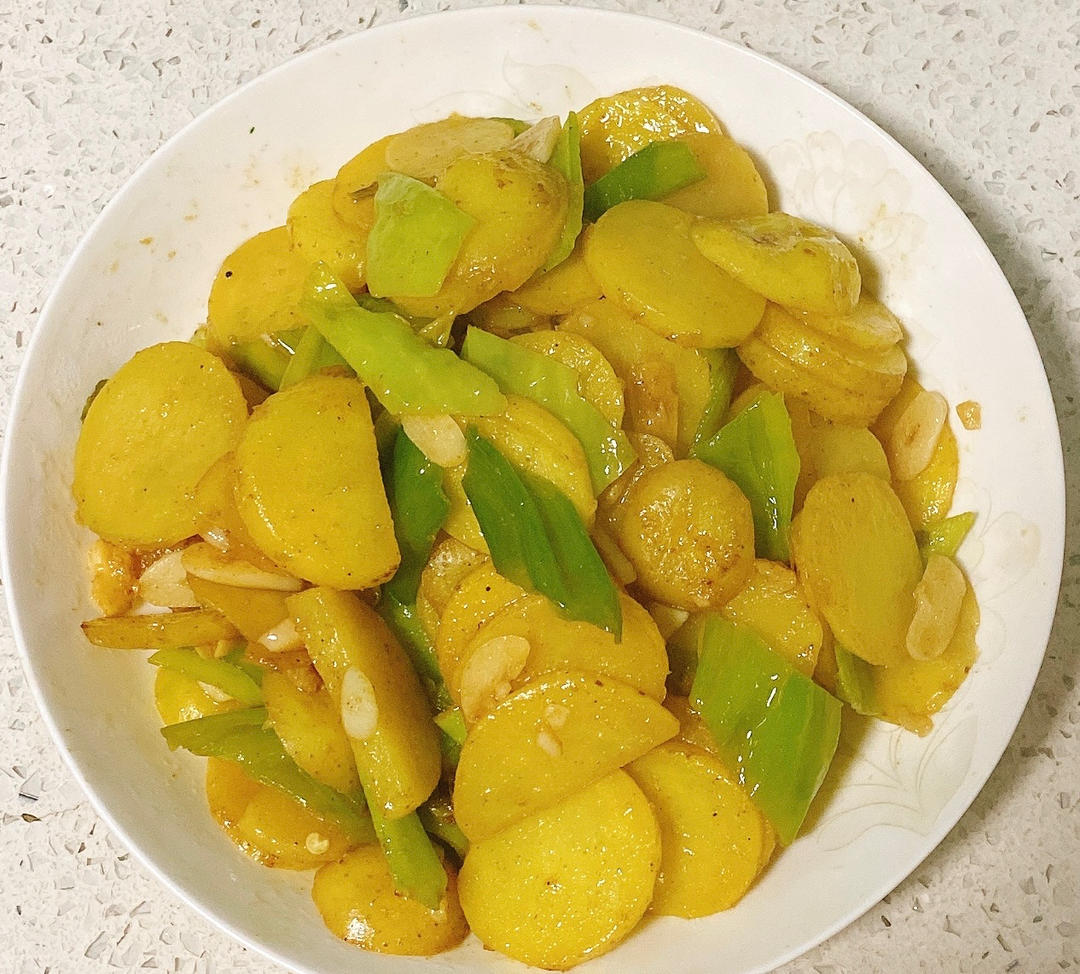 青椒炒土豆片