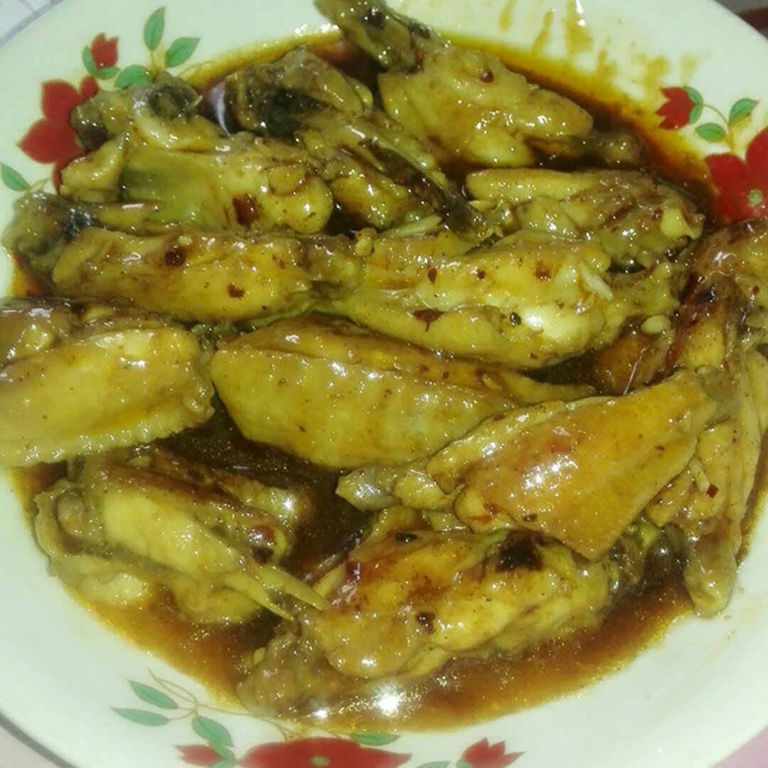 吮指鸡翅