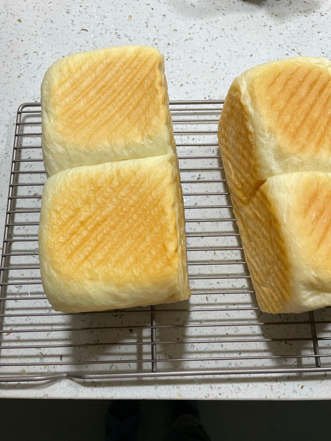 好吃到犯规的网红「生吐司」