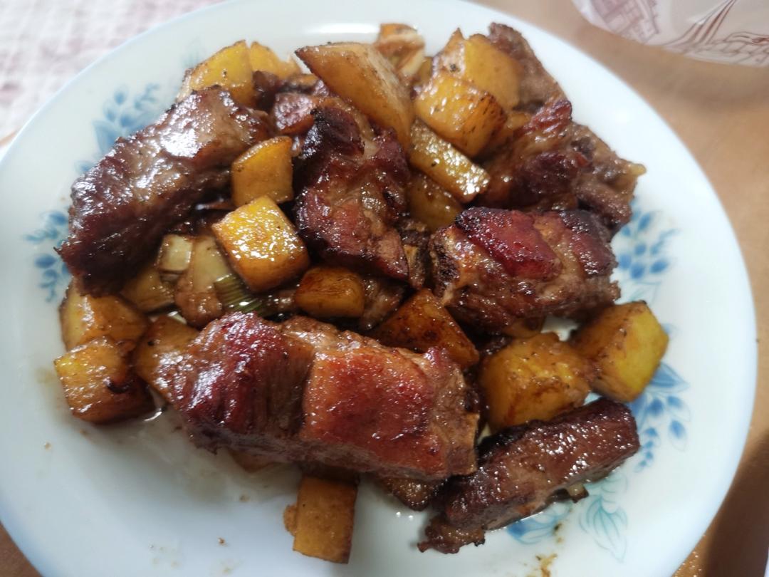 红烧排骨土豆