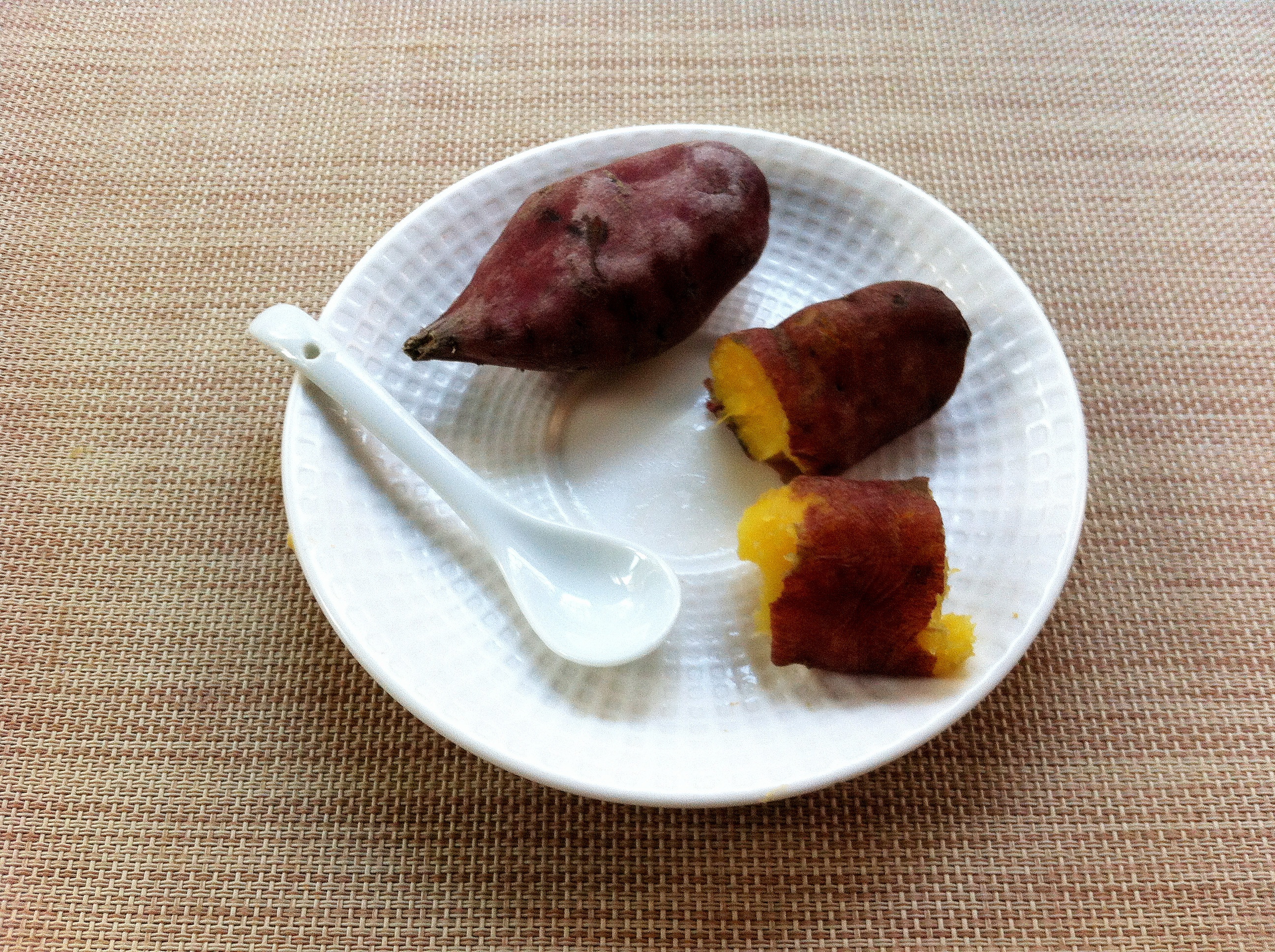 《雜 食 紀》