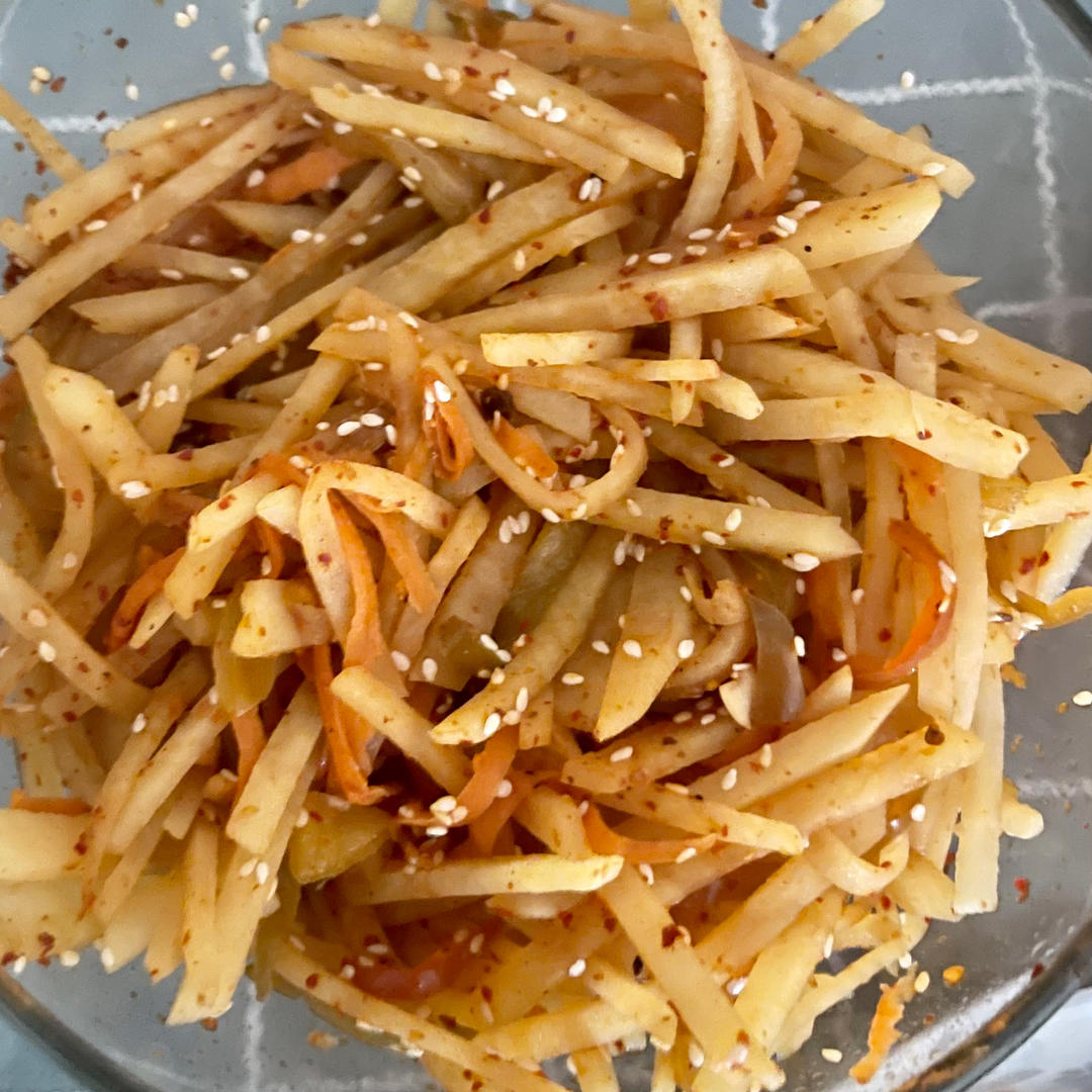 五分钟搞定‼酸爽开胃的凉拌酸辣土豆丝