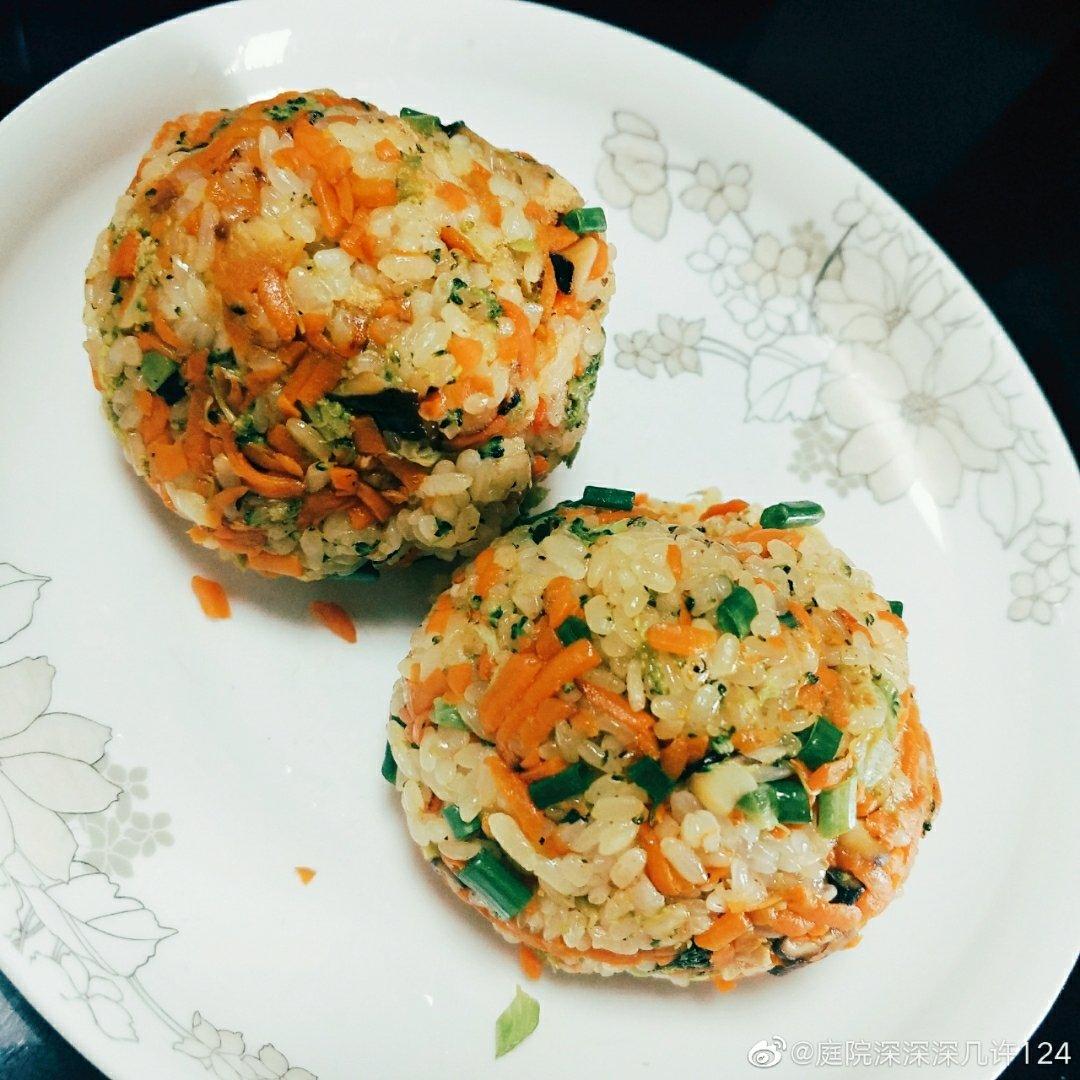 蔬菜杂粮饭团🍙