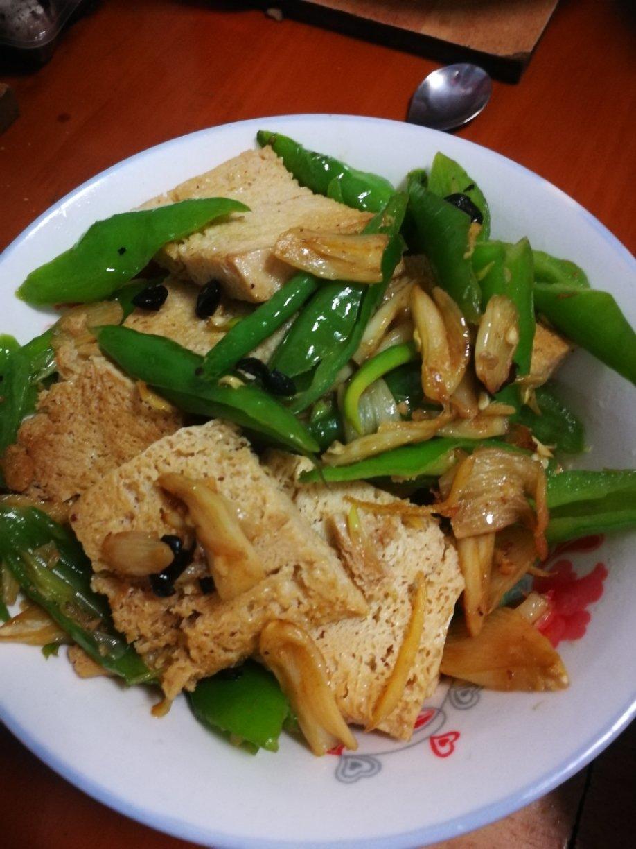 问情_wgbo做的青椒冻豆腐