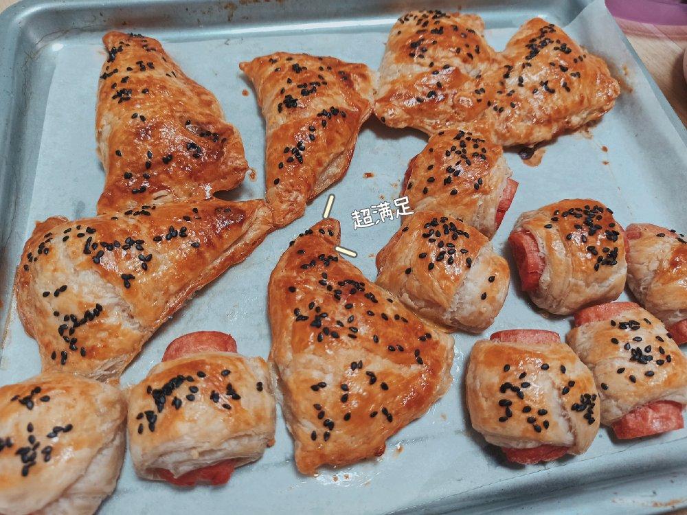 香肠酥皮卷：手抓饼皮还能这样吃，不用和面快速搞定早餐