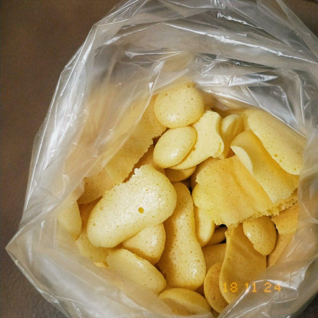入口即化的蛋黄小饼干
