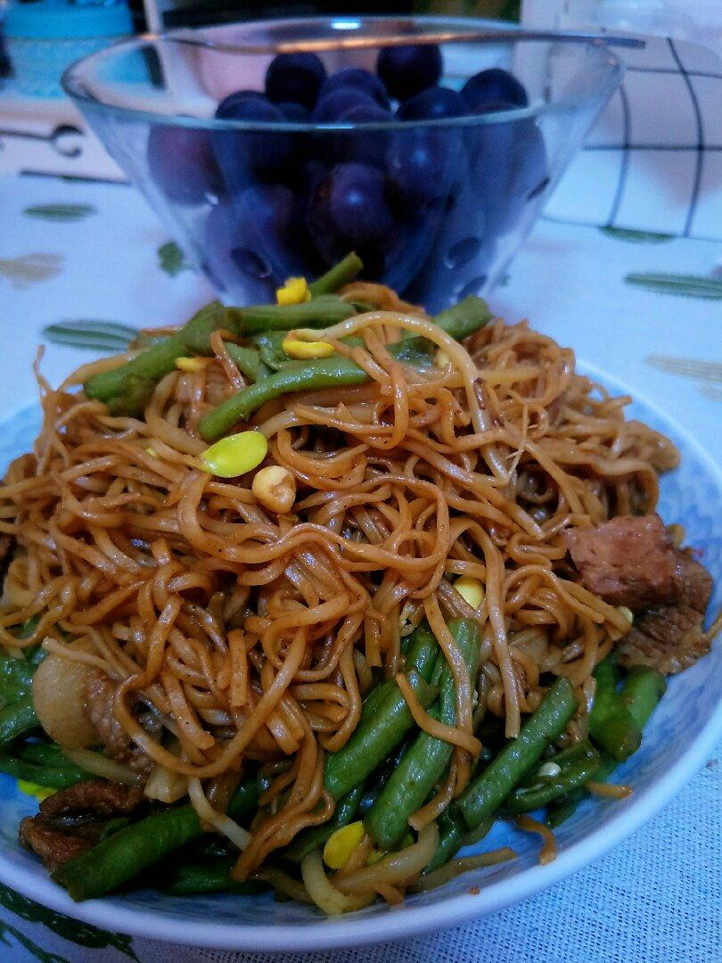 卟栋做的河南蒸卤面