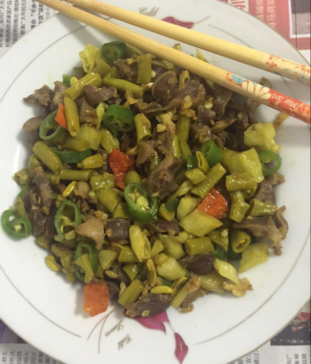 酸辣鸡杂
