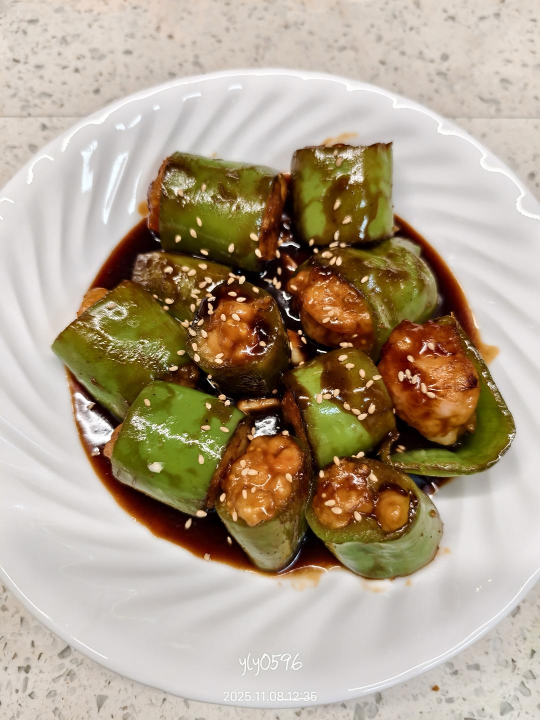 超下饭的青椒酿虾滑