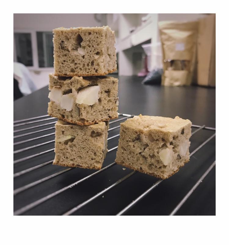 苹果核桃早餐软糕（无麸质）丨健康·烘焙