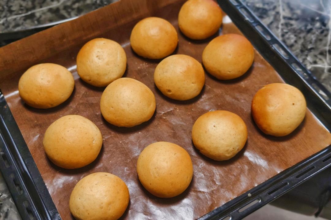 金大旺的胡萝卜小餐包