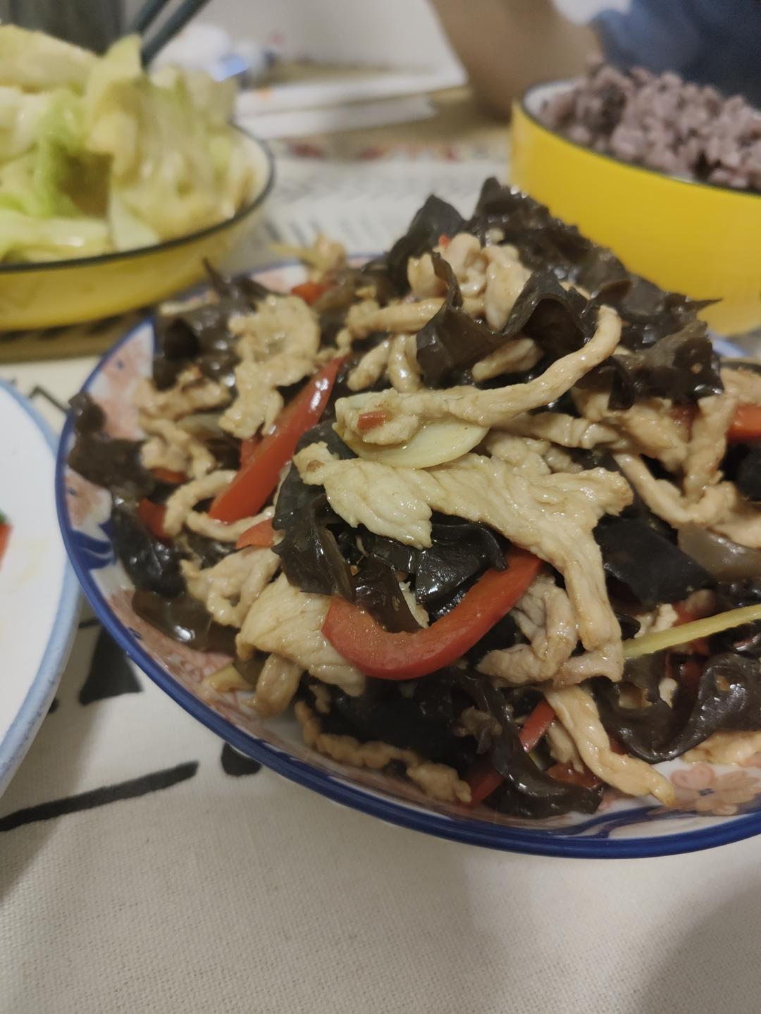 超简单家常木耳炒肉