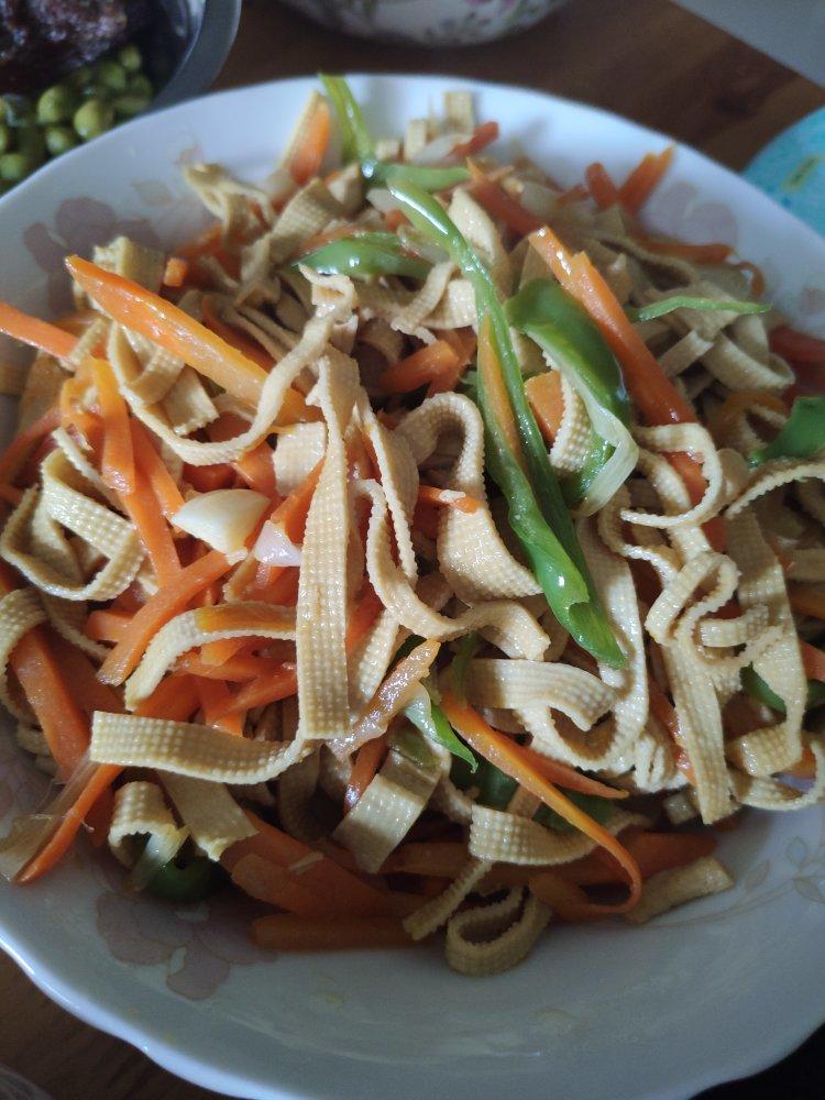 比肉还好吃的青椒炒千张