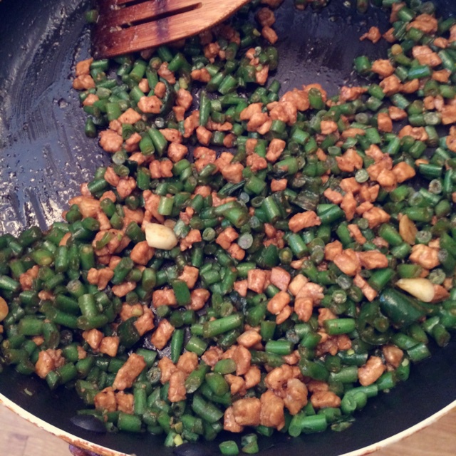 肉沫豆角下饭菜