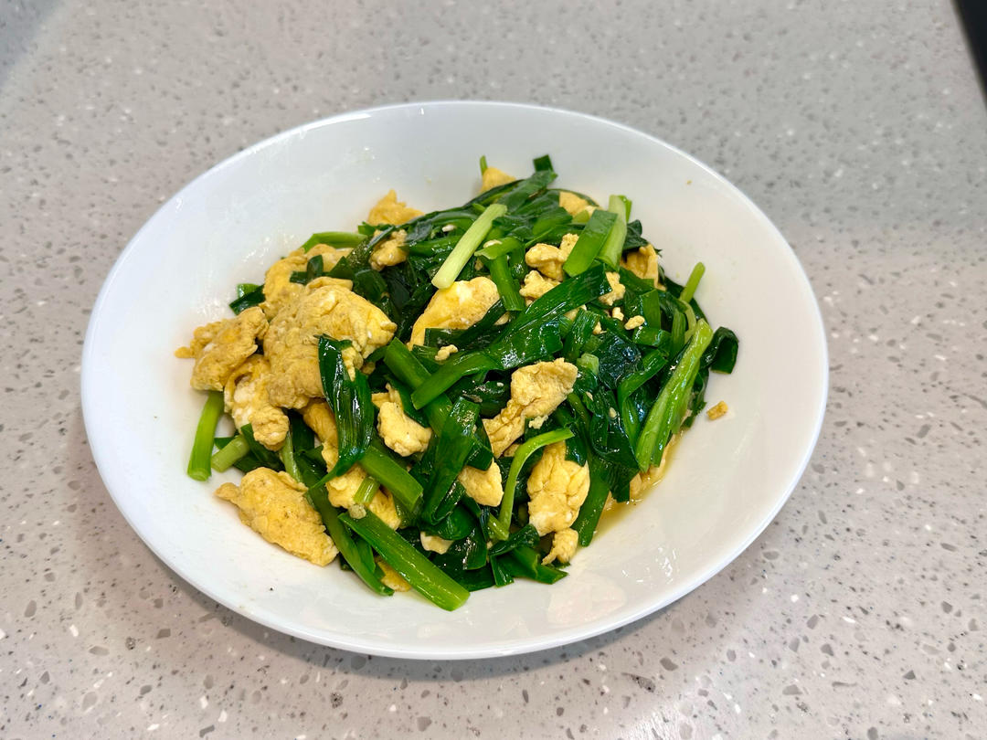 鸡蛋炒韭菜