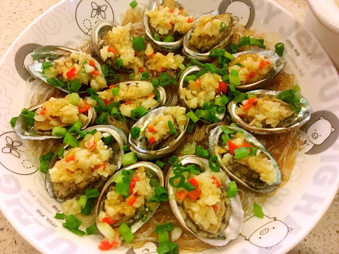 蒜蓉粉丝蒸鲍鱼