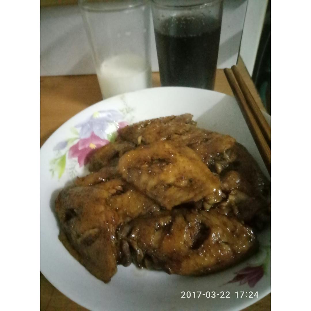 可乐鸡翅(宿舍电热锅)