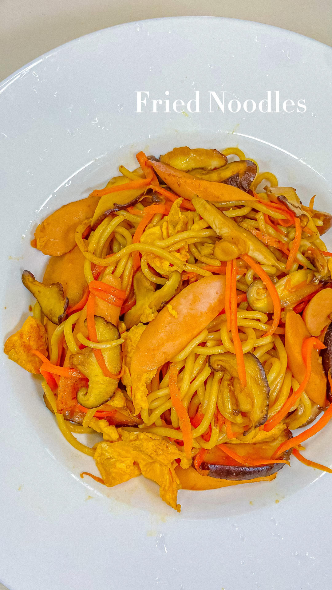 香到原地开店‼️自制路边摊小吃🍜火腿肠炒面的做法