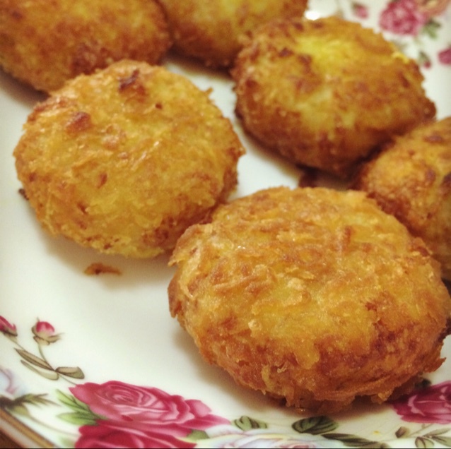 鸡肉可乐饼