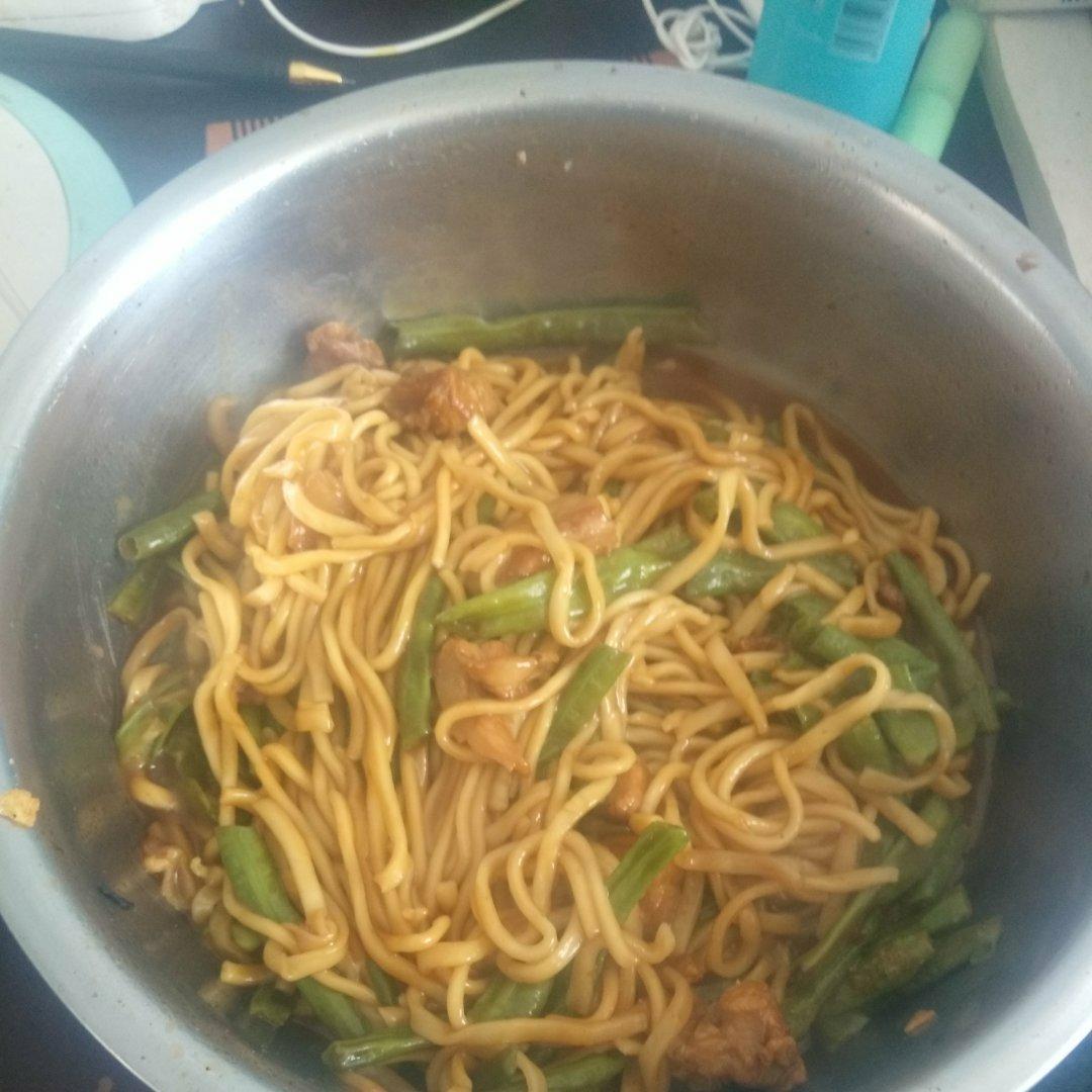家常豆角焖面