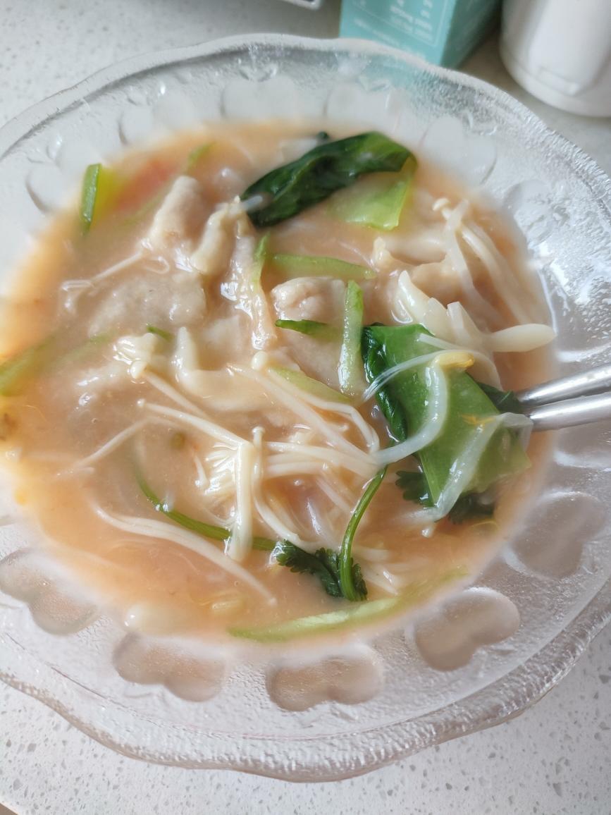 锤肉汤面的做法