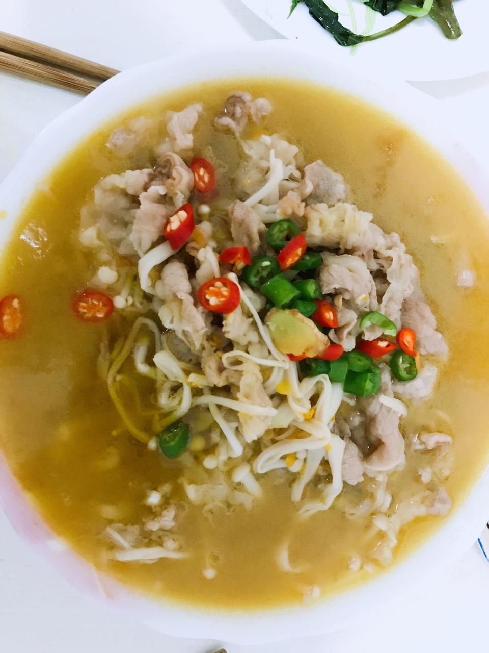 酸汤肥牛