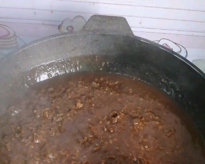 简单快手香菇牛肉酱的做法 步骤4