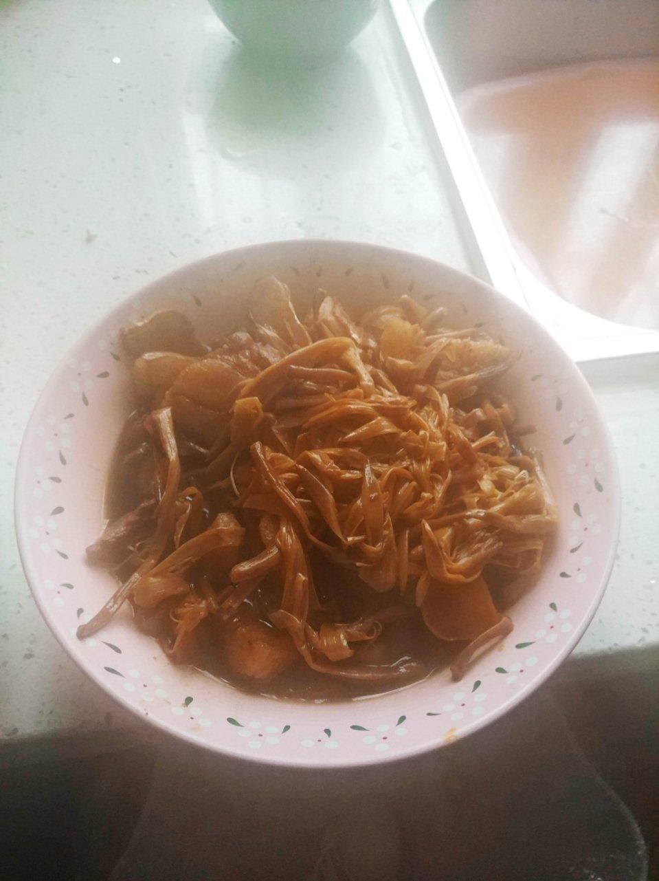 黄花菜烧肉