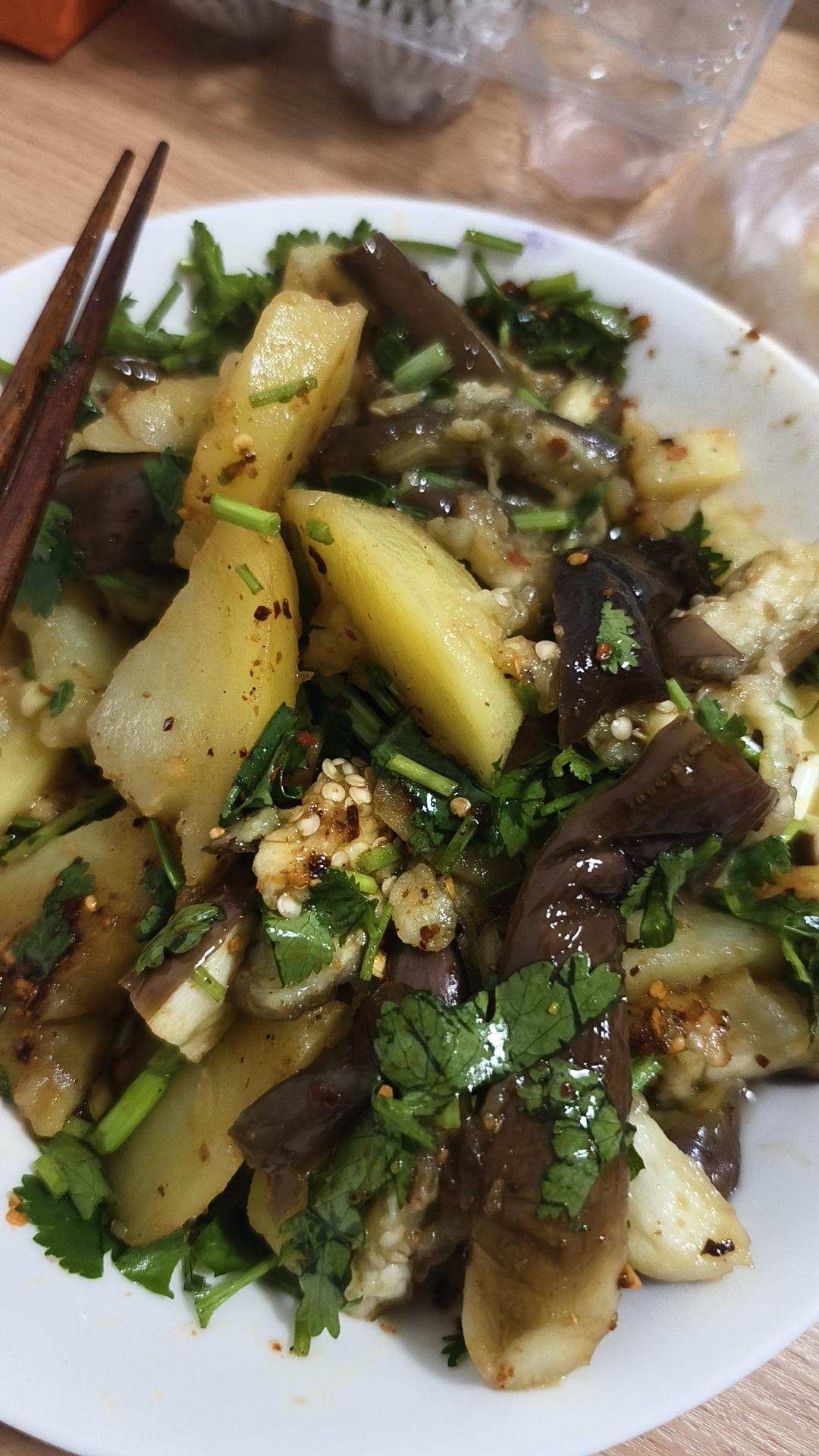 凉拌茄子～撑死老爷子