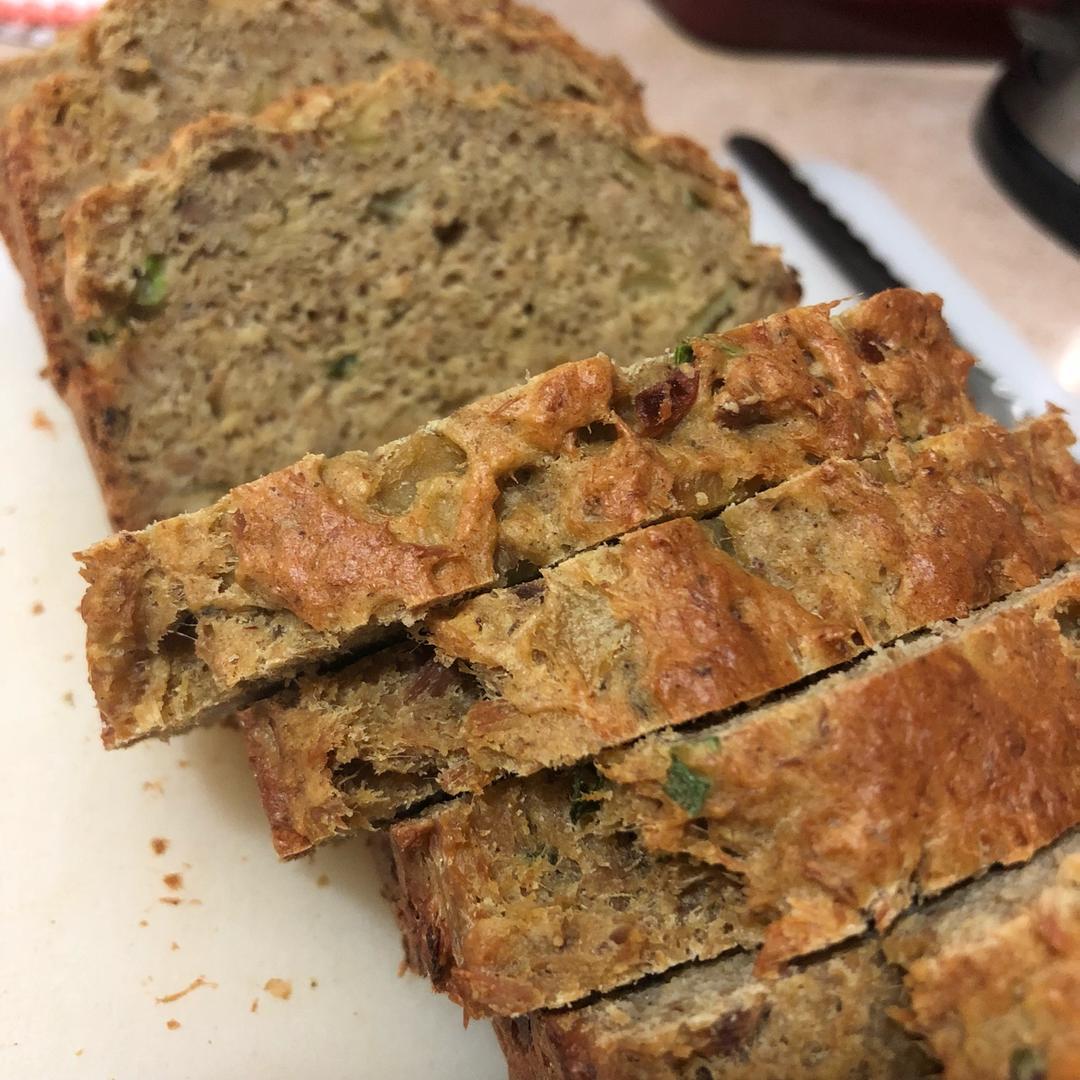 莫妮卡美食厨房 - 金枪鱼香葱奶酪糕