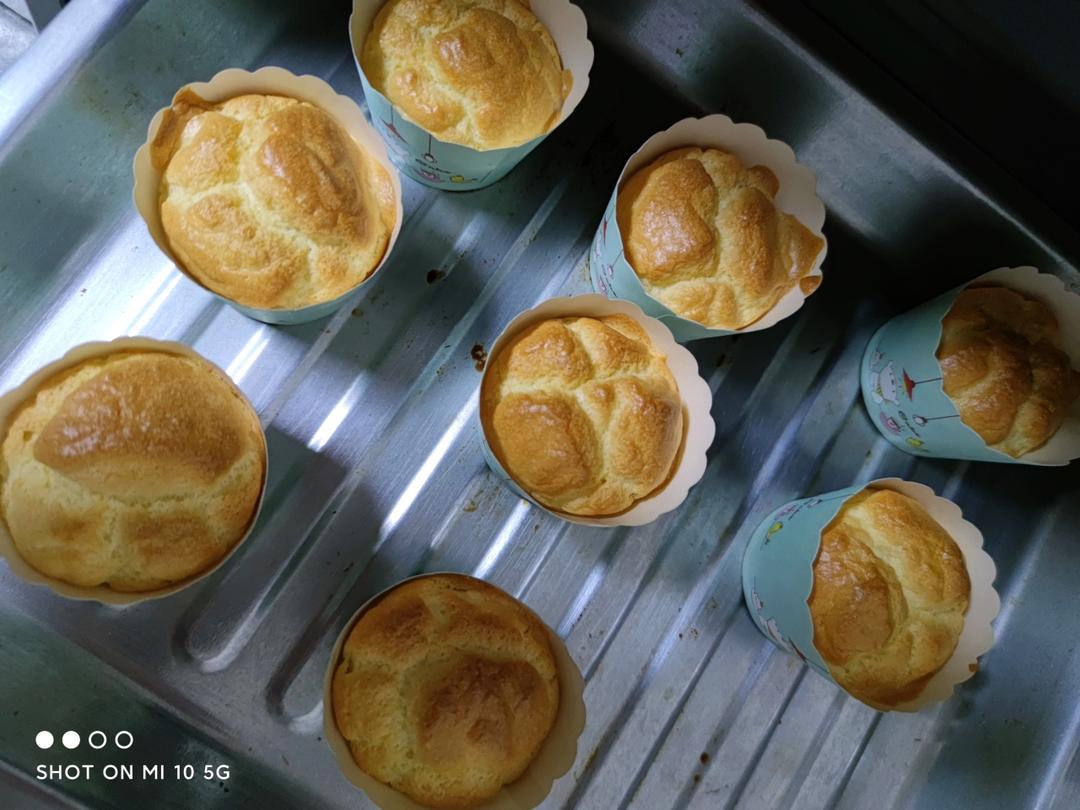 宝宝的无糖无盐纸杯蛋糕