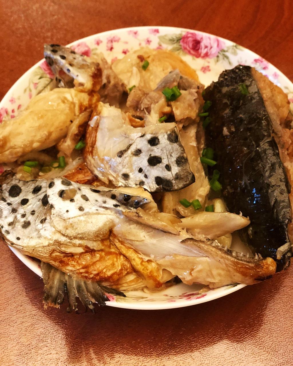 张亮砂锅鱼头—中餐厅