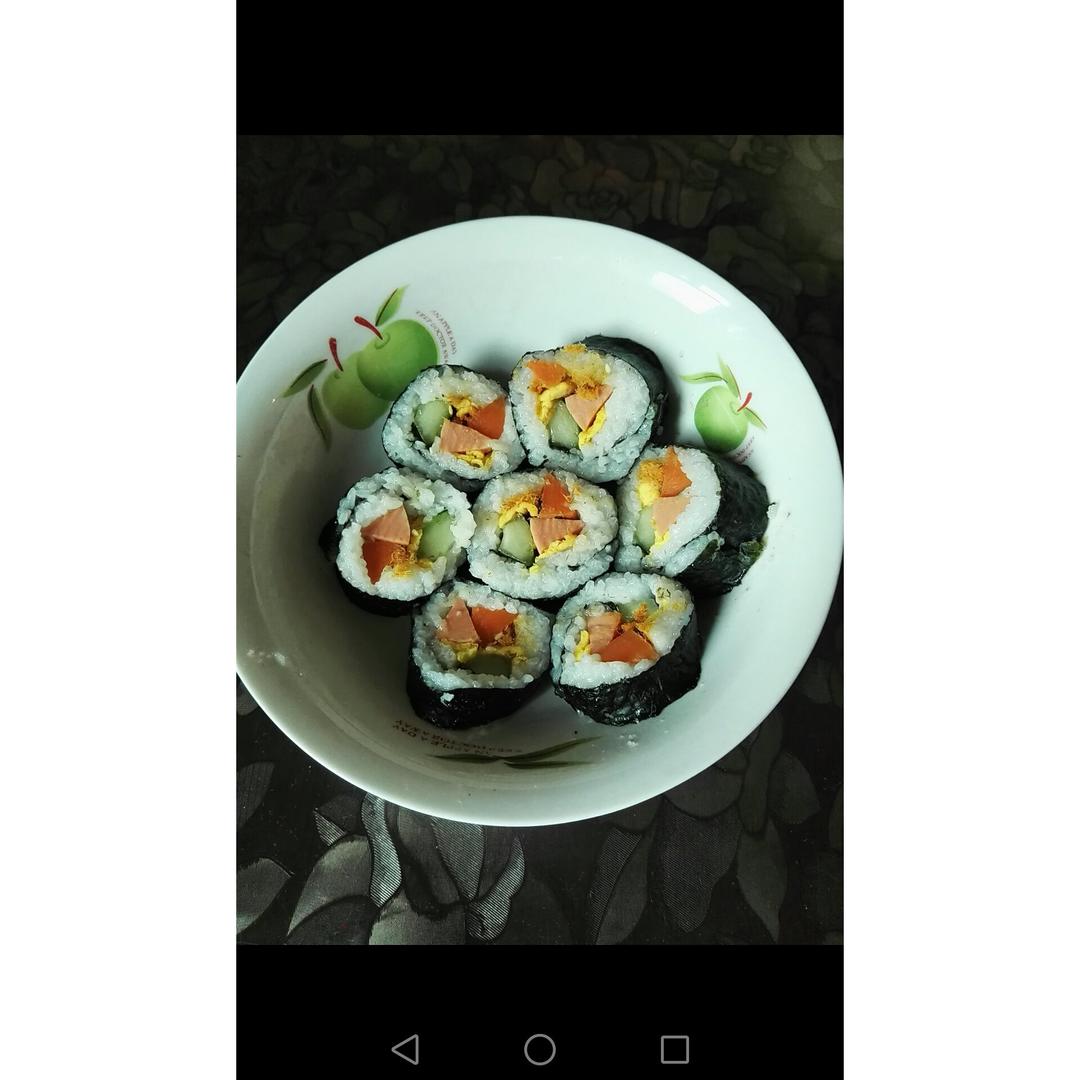 紫菜卷寿司