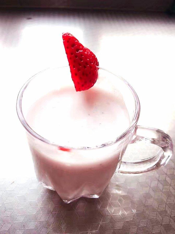 草莓奶昔
