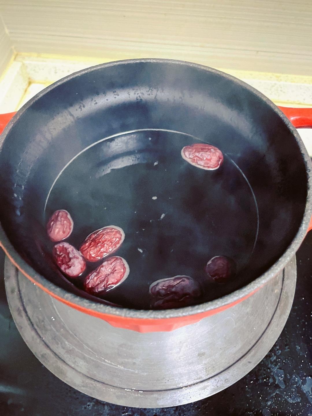 槐花丸子【3月北鼎珐琅铸铁锅食谱】