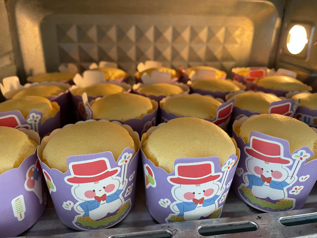 纸杯蛋糕 8寸戚风蛋糕的量