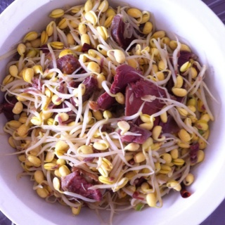 董太的私房菜--牛肉炒黄豆芽