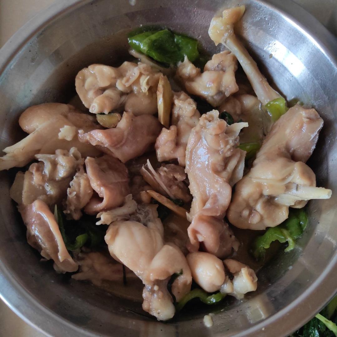 嫩的不要不要的爆炒牛蛙