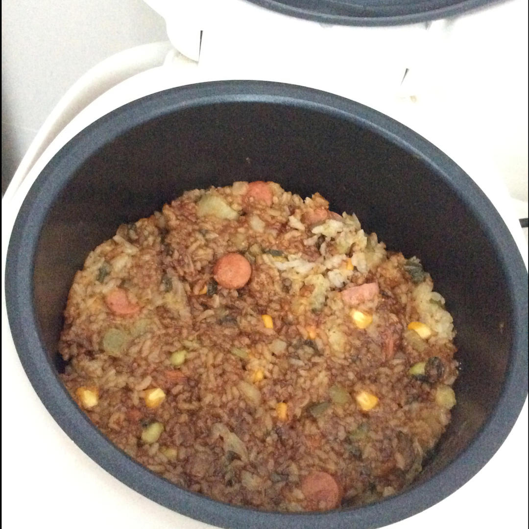 土豆腊肠焖饭
