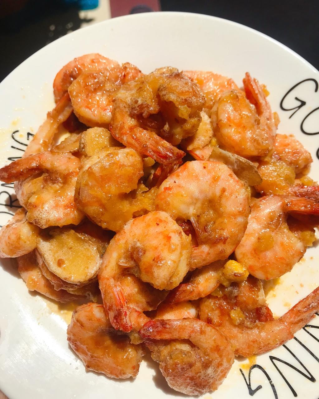 童童妈咪1990做的咸蛋黄炒虾