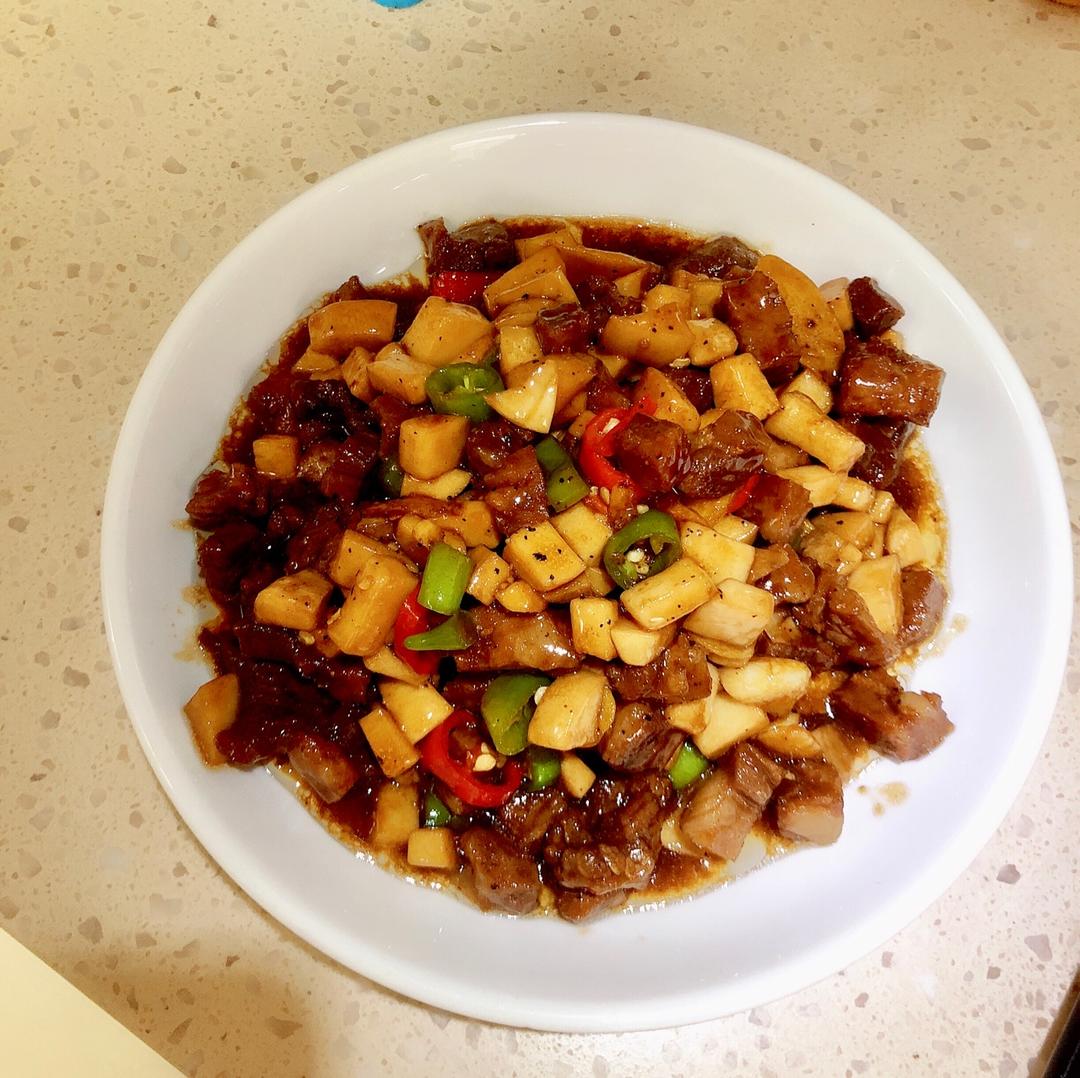 家常菜~杏鲍菇烧牛肉粒
