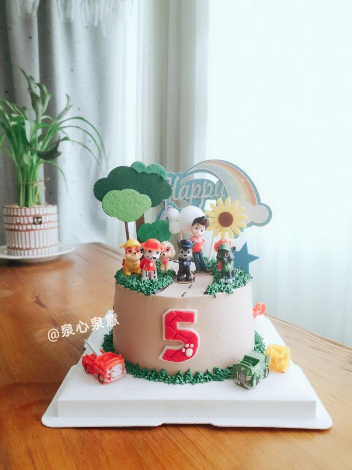 磕蛋糕的日子里……